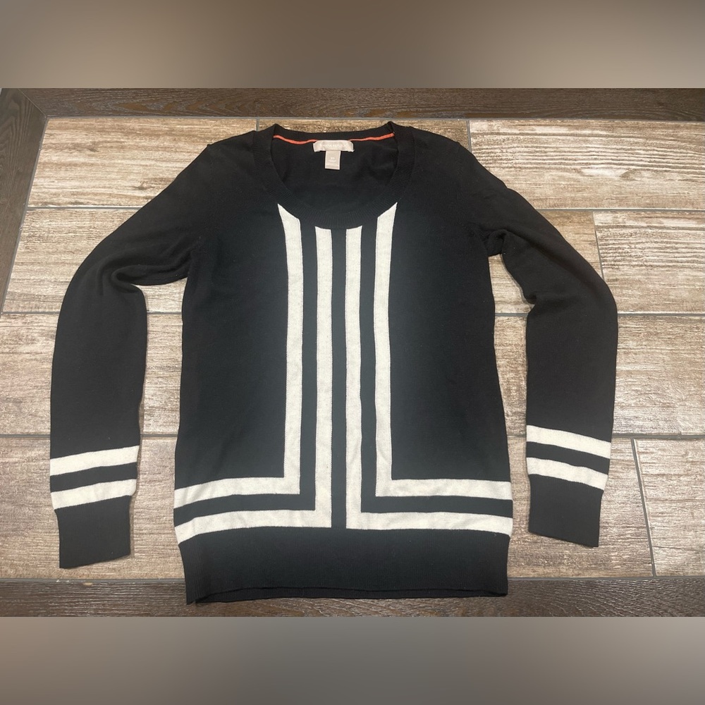Banana Republic Black/White Light Sweater Size XS Womens